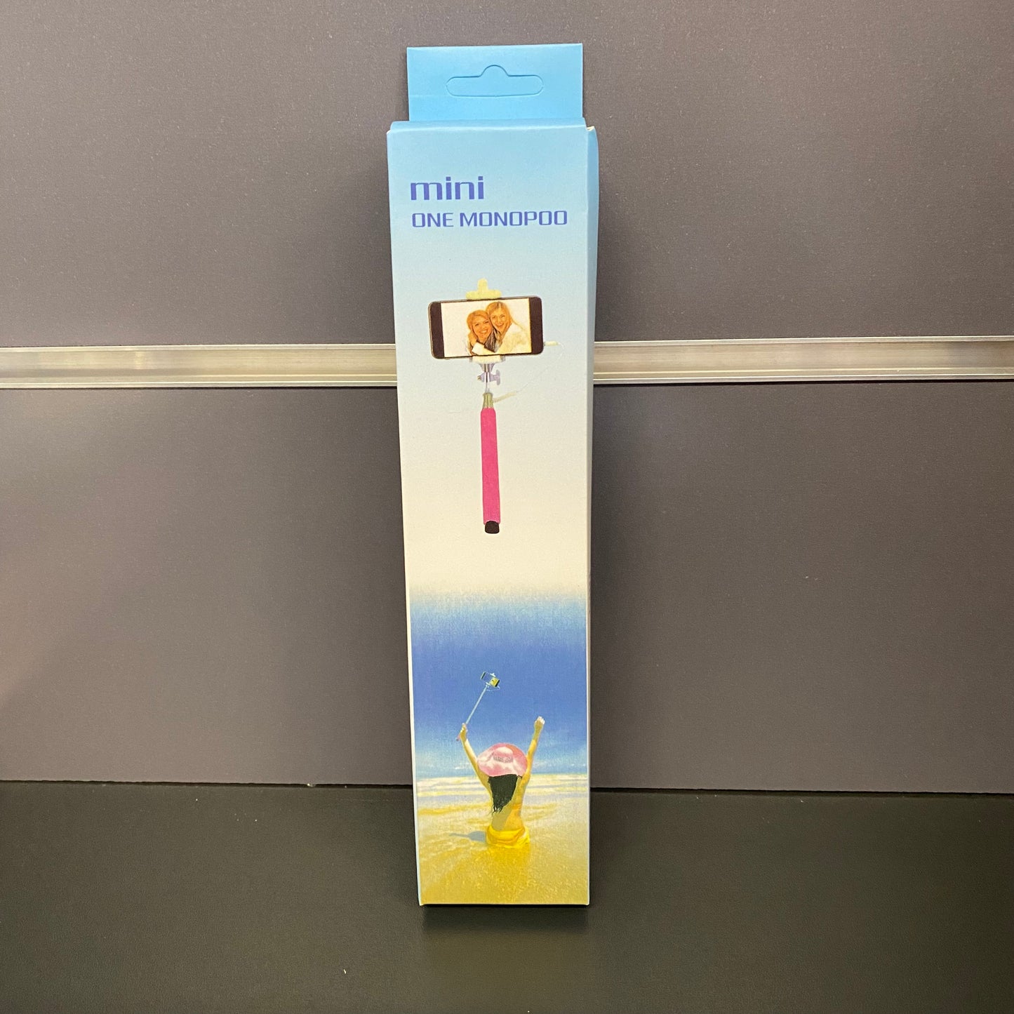 At. SELLFI STICK 810.mm