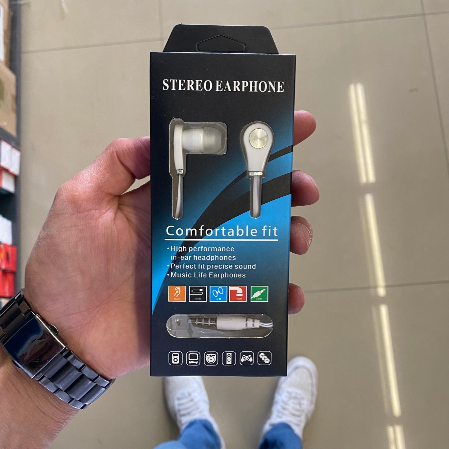At. DEGJOJSE TELEFONI ME MIGROFON AUX