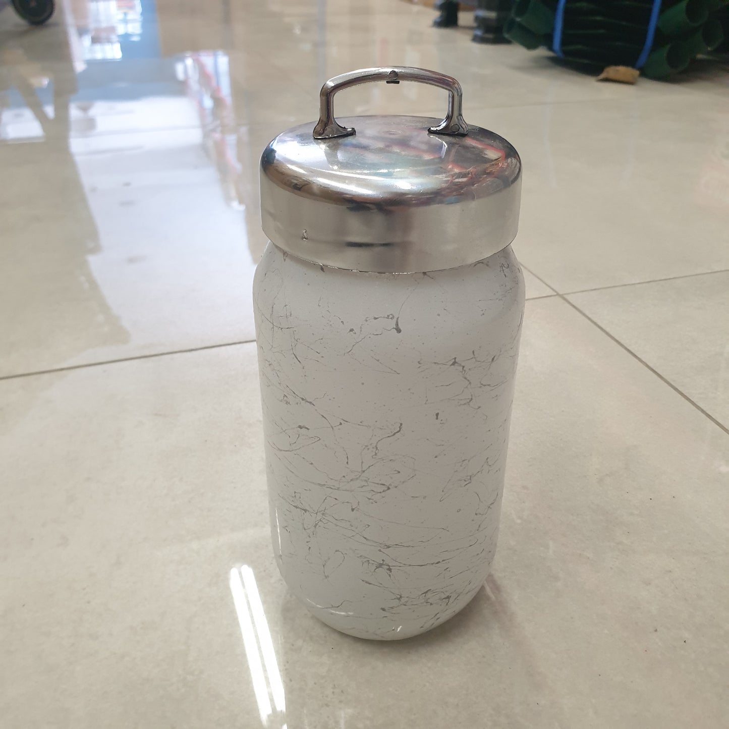 Ek. ENE QELQI ZBUKURUES ME KAPAK 1L. FOX GLASS