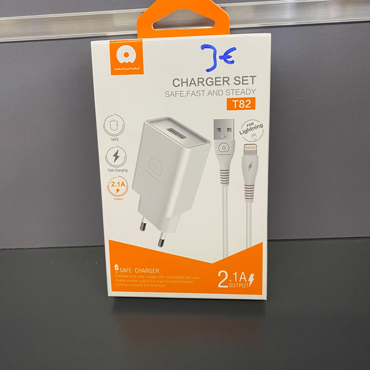 At. ADAPTER TELEFONI IPHONE 2.1A