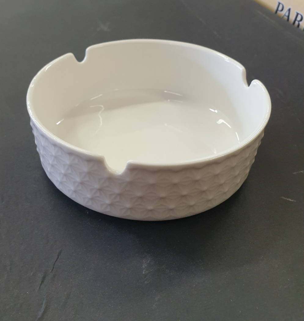 Ep. Shpuzore porcelani E18 39