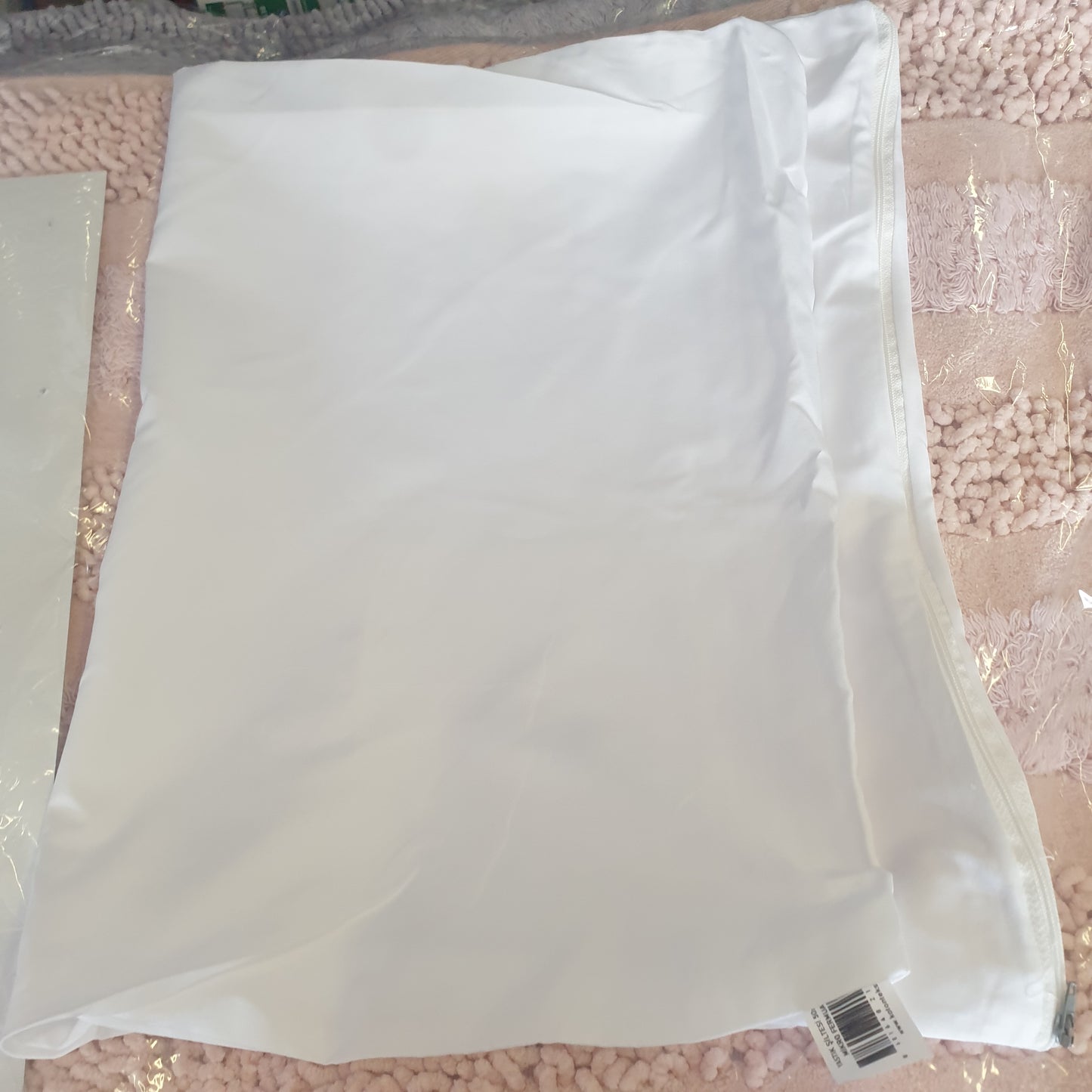 TSH. Mbules jasteku i bardhe 50x70