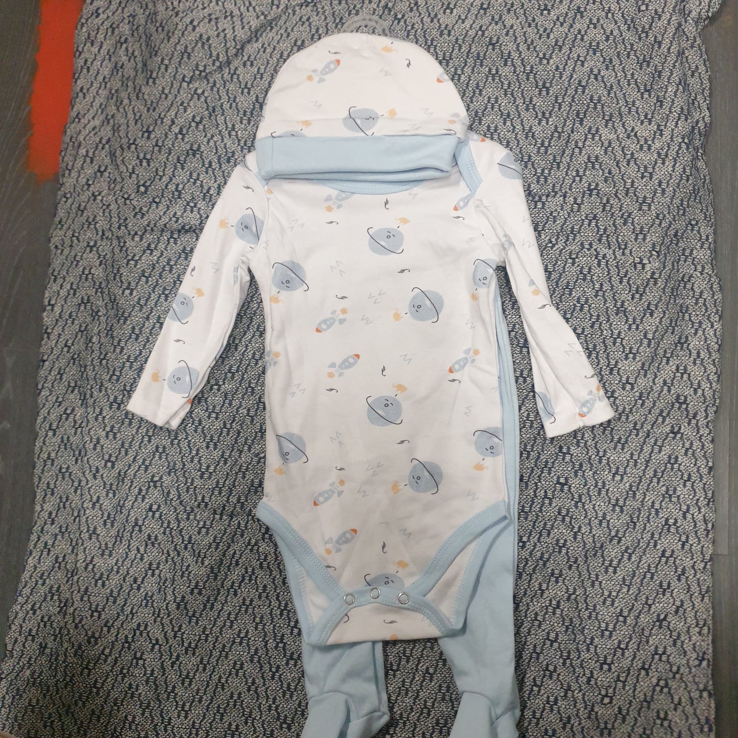 PB. Set bebe 3/1 0-24 muaj