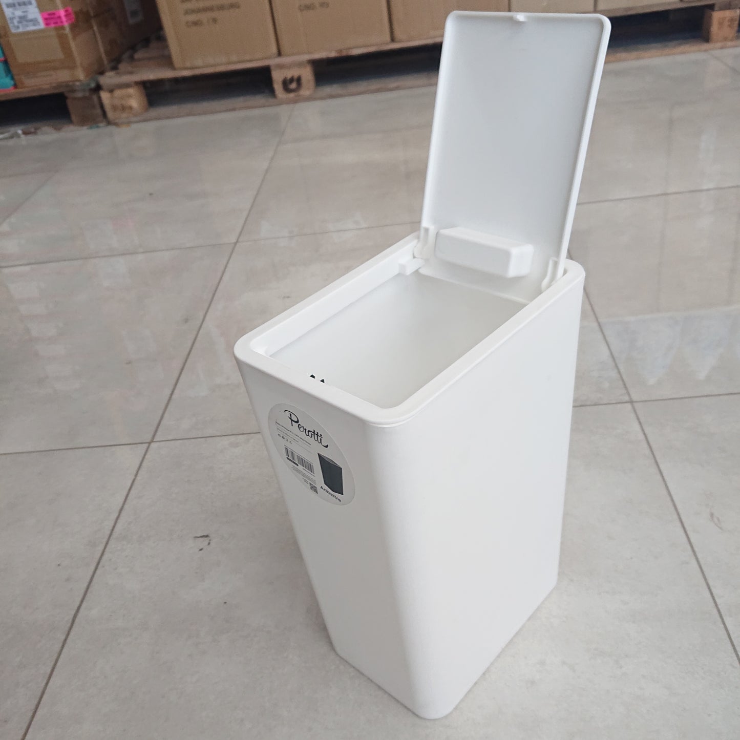 Msht. SHPORT BORLLOGU ME KAPAK 22x15x34cm. Peratti 13242