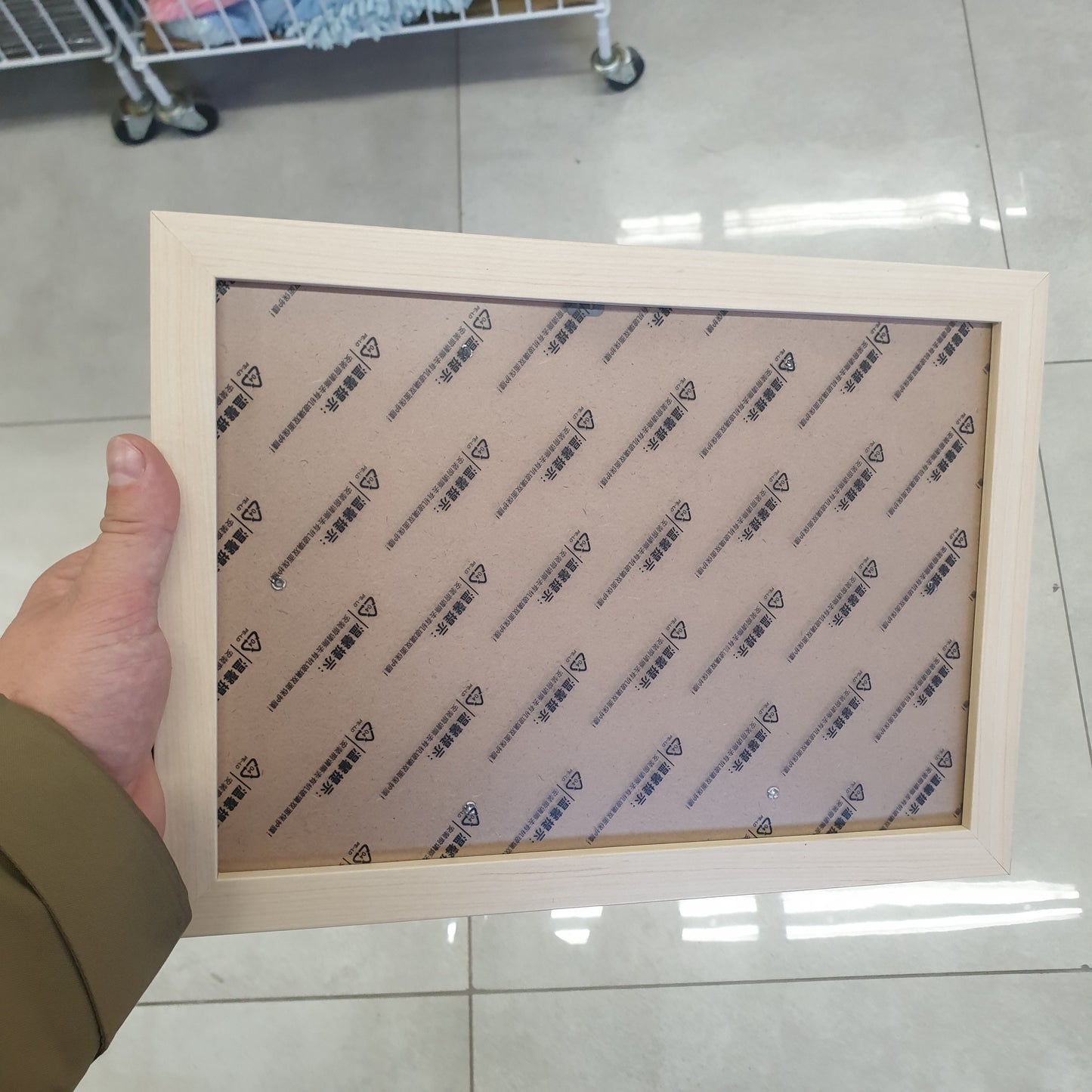 DSH. KORNIZE A4 (50) 714-12