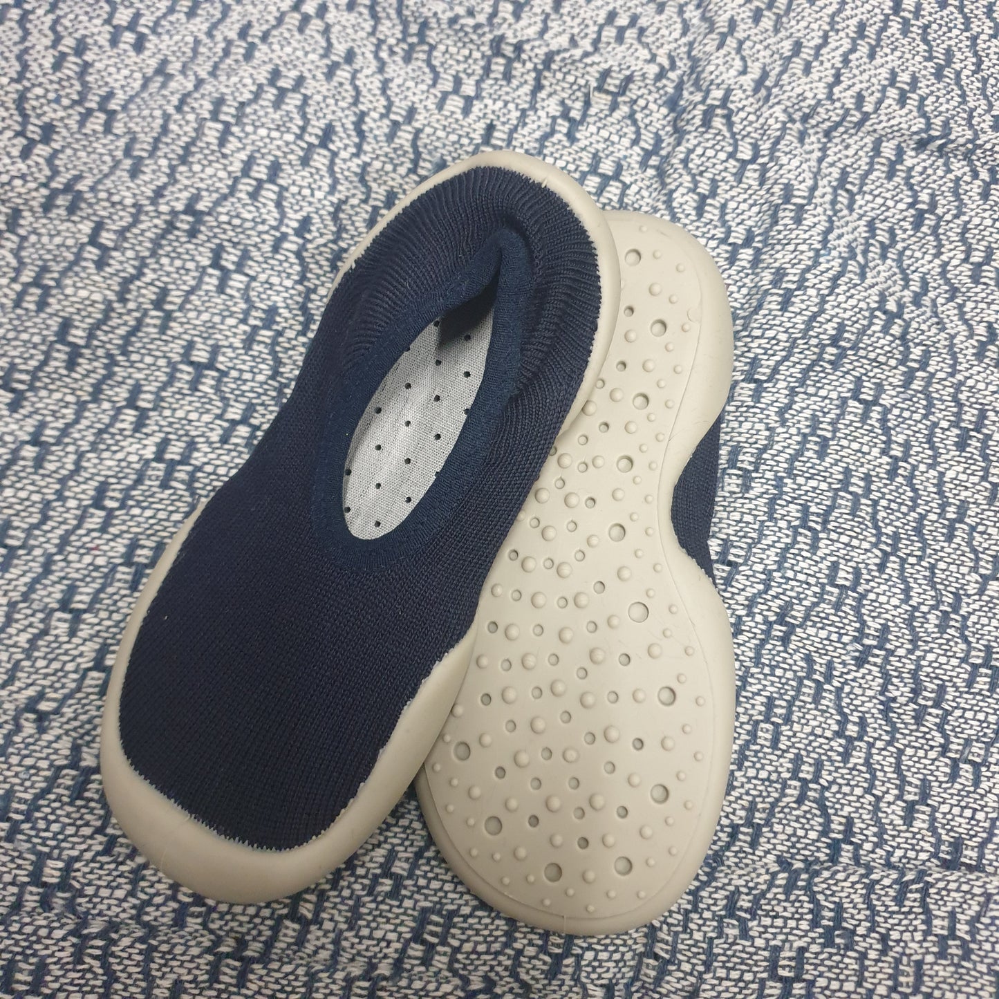 PB. Papuqe antislip per femij 22-36