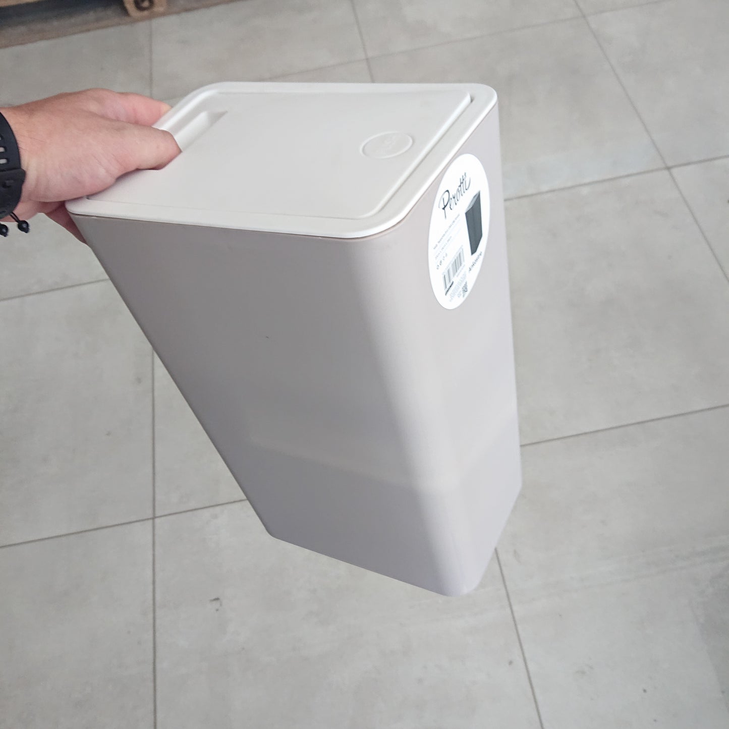 Msht. SHPORT BORLLOGU ME KAPAK 22x15x34cm. Peratti 13242