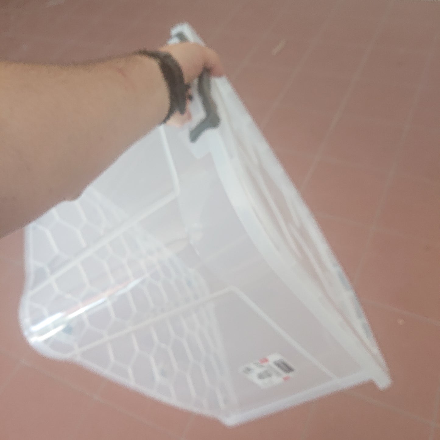 Epl. KUTI RUJTSE 80L ME RROTA 47.8x75x37cm. MIENCA MRD020