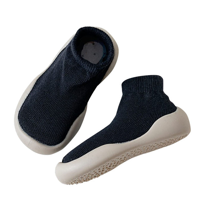 PB. Papuqe antislip per femij 22-36