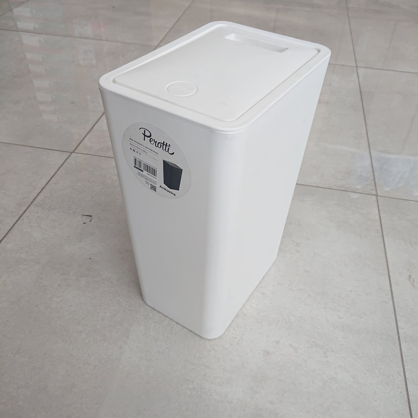 Msht. SHPORT BORLLOGU ME KAPAK 22x15x34cm. Peratti 13242